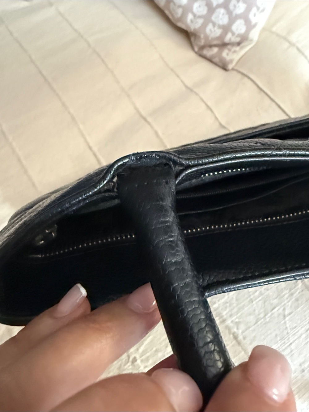 CHANEL Black Quilted Leather Tote with Signature CC Emblem - Picture 7 of 17